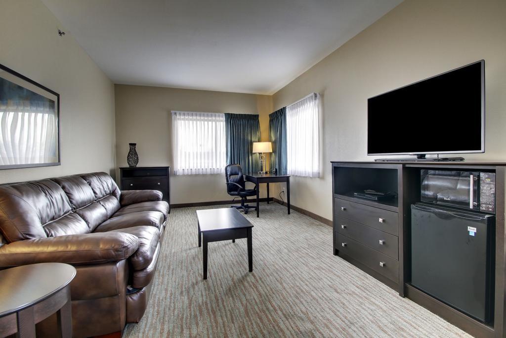Cobblestone Inn & Suites - Fort Dodge Exterior photo